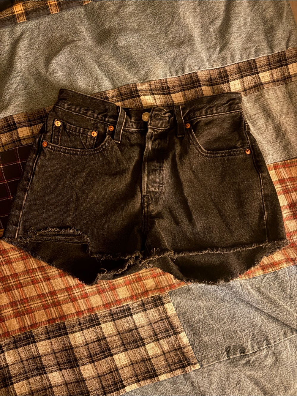 Levi’s 501 black shorts 🖤